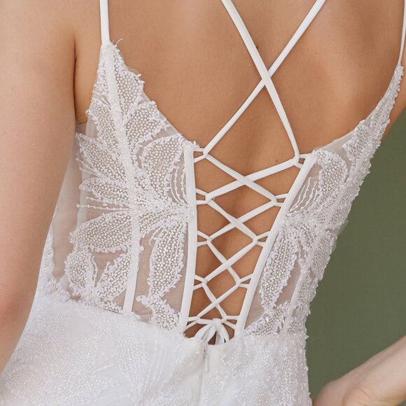 New Off White Mermaid Wedding Gown w/ Floral Pattern & Lace Up Back NX C1628W - Picture 10 of 13